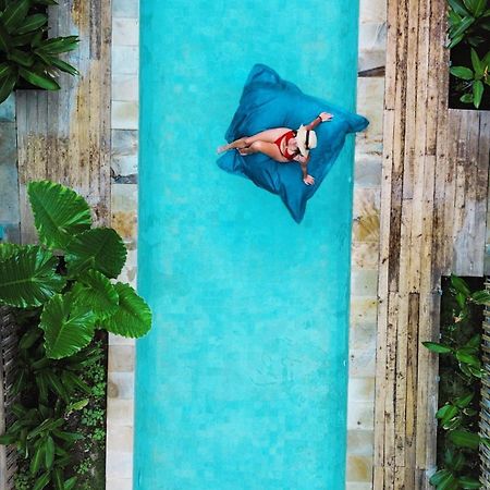 Casa Kapuas Bed & Breakfast Gili Trawangan Exterior photo